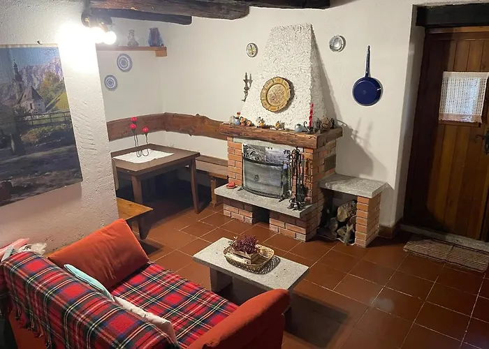 Casa Maggiore Tavern, Living Room, Attic, Bathroom Daire Stresa